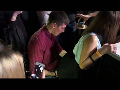 ❤️ Орус түнкү клубунда чыныгы секс. 18 жаштагы орус кыз түнкү клубда ануста жана жыныс кынында сексен ️ Порно порно ky.mypornpics.ru